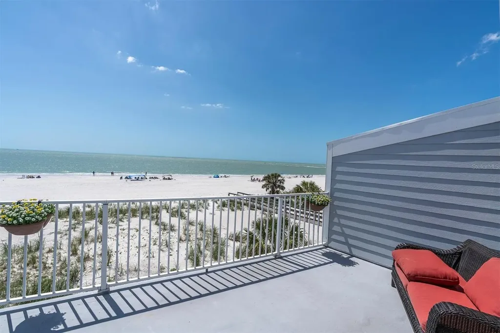 12274 1st Street W Treasure Island FL 33706