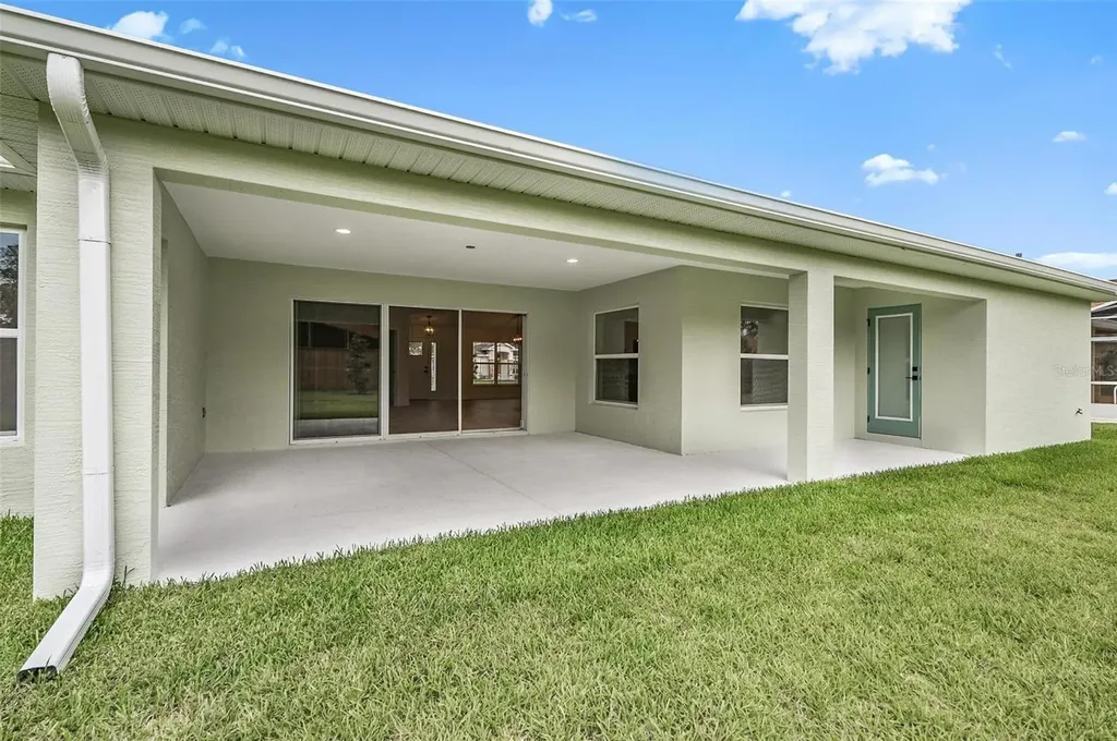 22 Eric Drive Palm Coast FL 32164