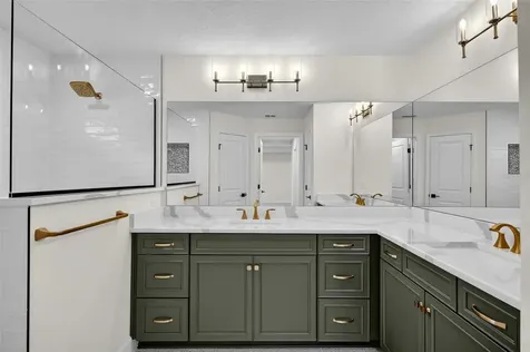 22 Eric Drive Palm Coast FL 32164