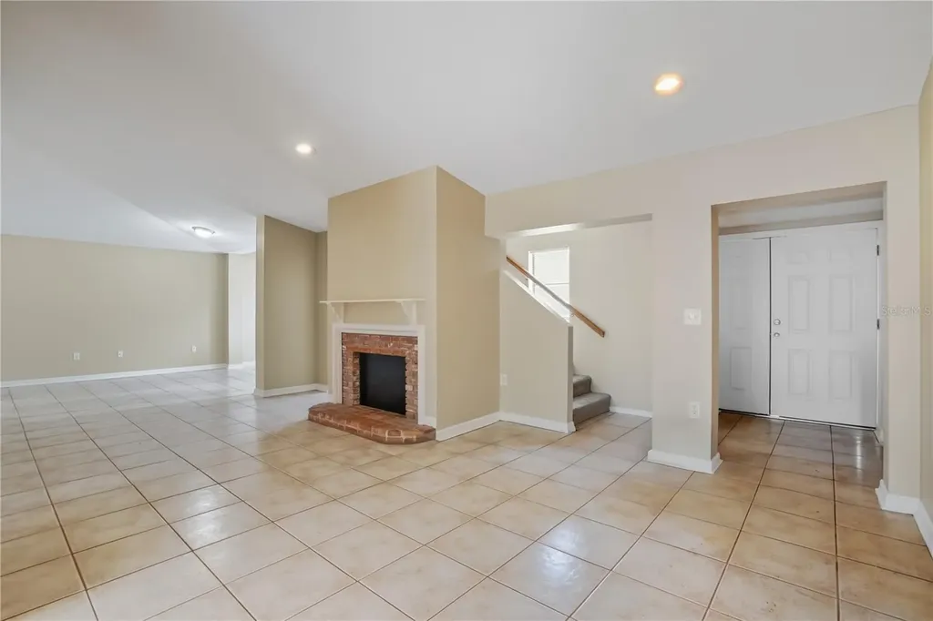 405 Park Ridge Avenue 405 Park Ridge Ave FL 33617