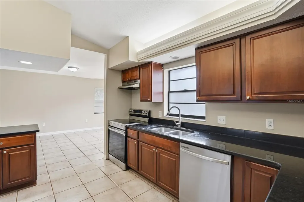 405 Park Ridge Avenue 405 Park Ridge Ave FL 33617