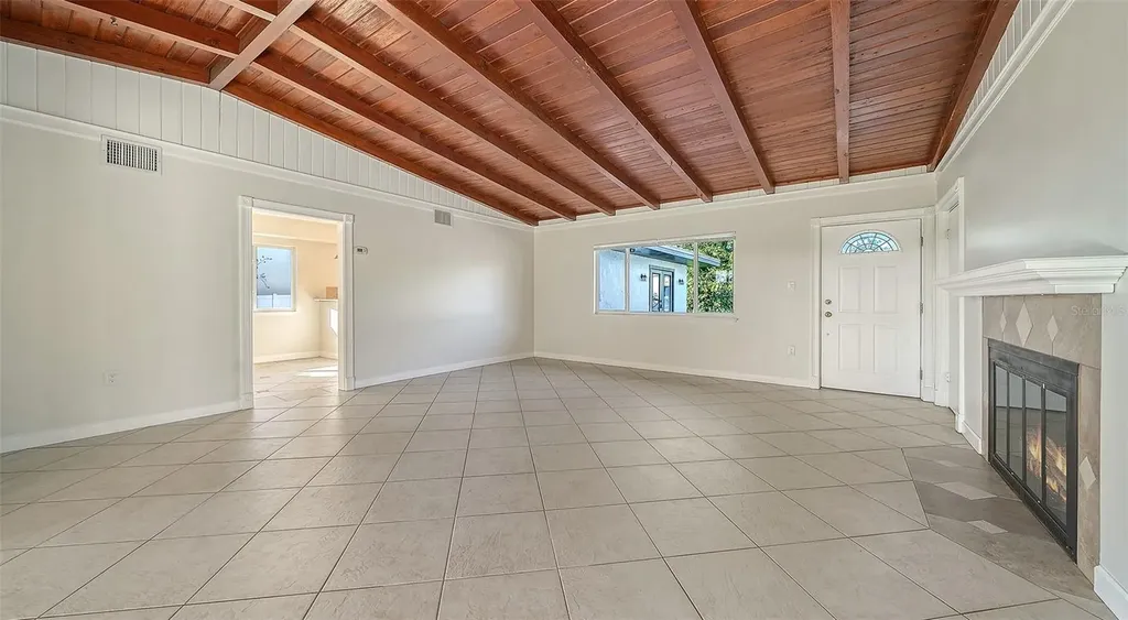 2452 Whippoorwill Circle Sarasota FL 34231