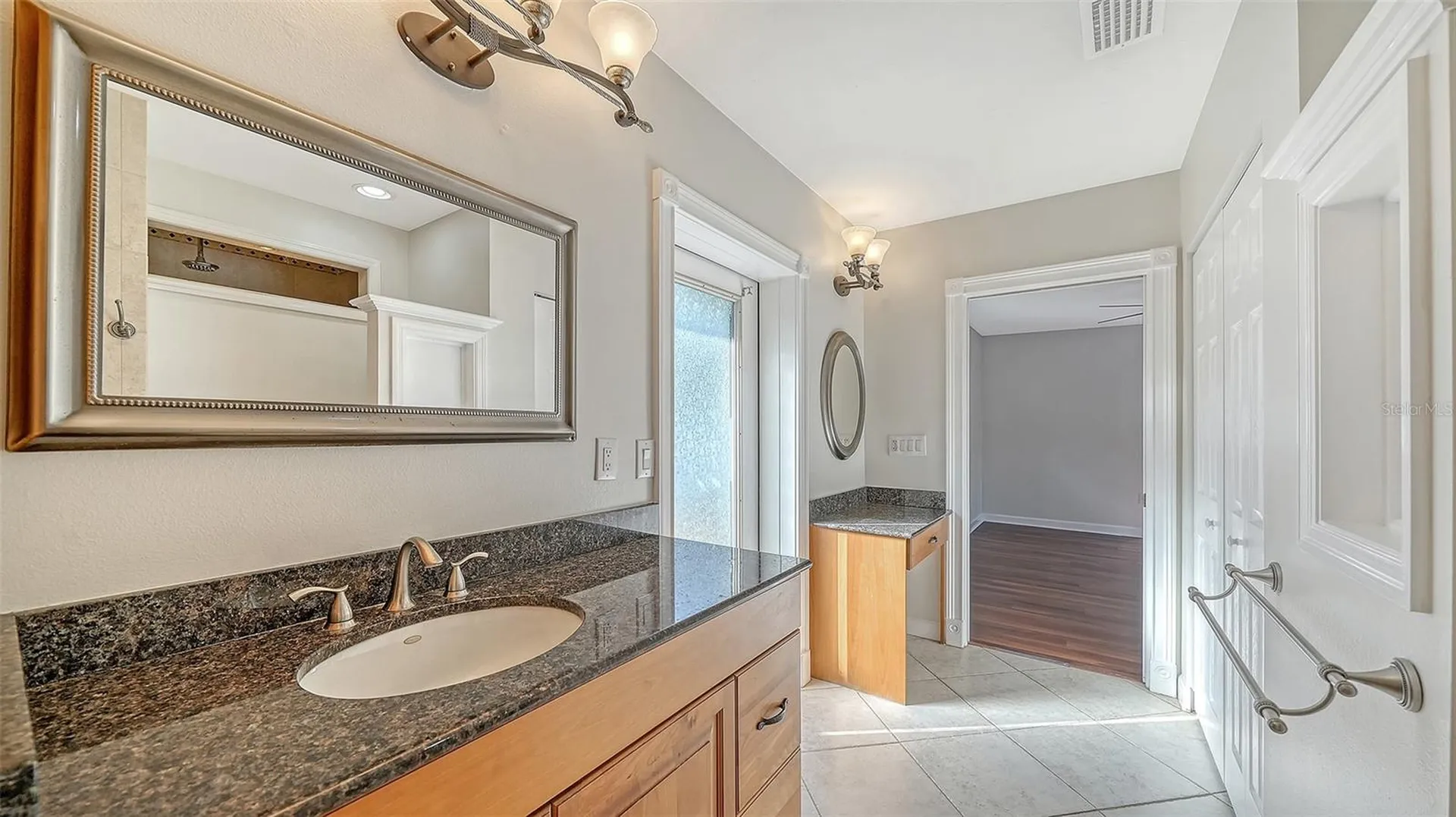 2452 Whippoorwill Circle Sarasota FL 34231