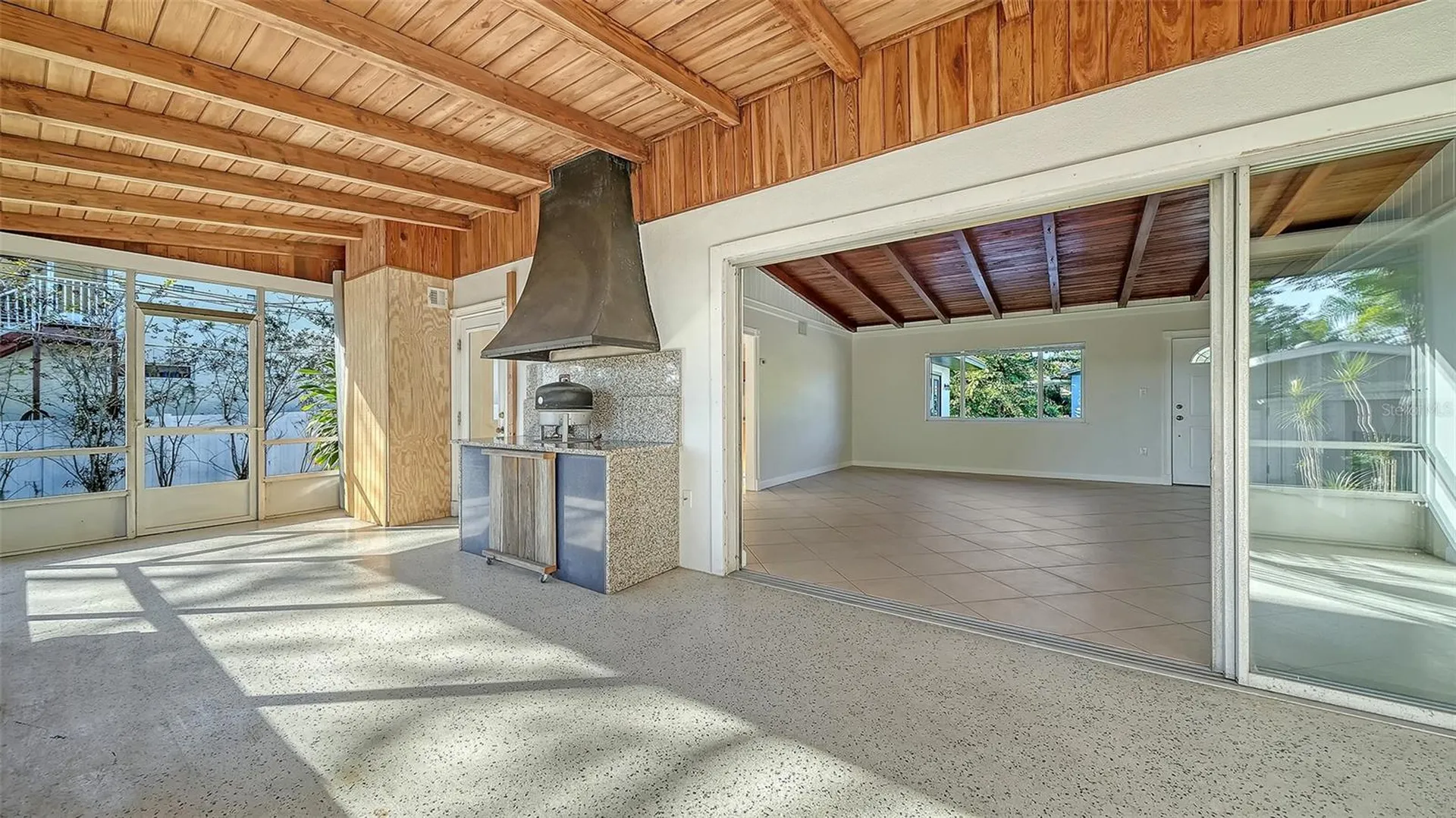2452 Whippoorwill Circle Sarasota FL 34231