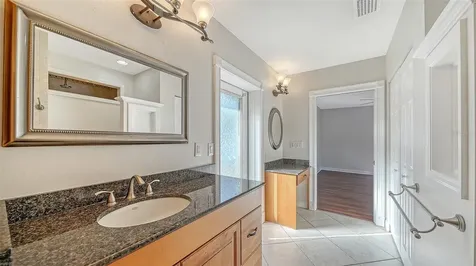 2452 Whippoorwill Circle Sarasota FL 34231