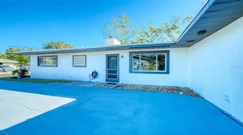2452 Whippoorwill Circle Sarasota FL 34231