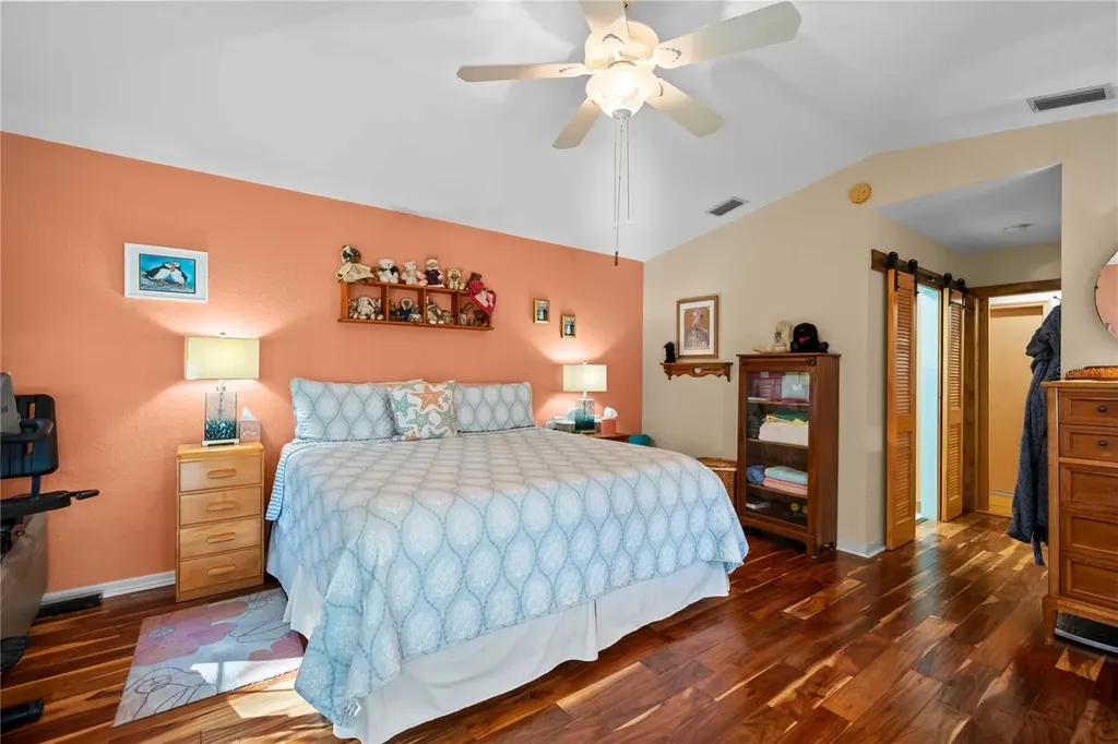 1109 Commodore Street Clearwater FL 33755