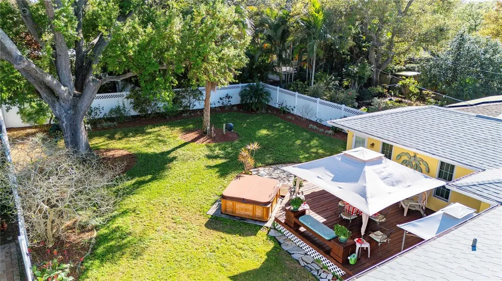 1109 Commodore Street Clearwater FL 33755
