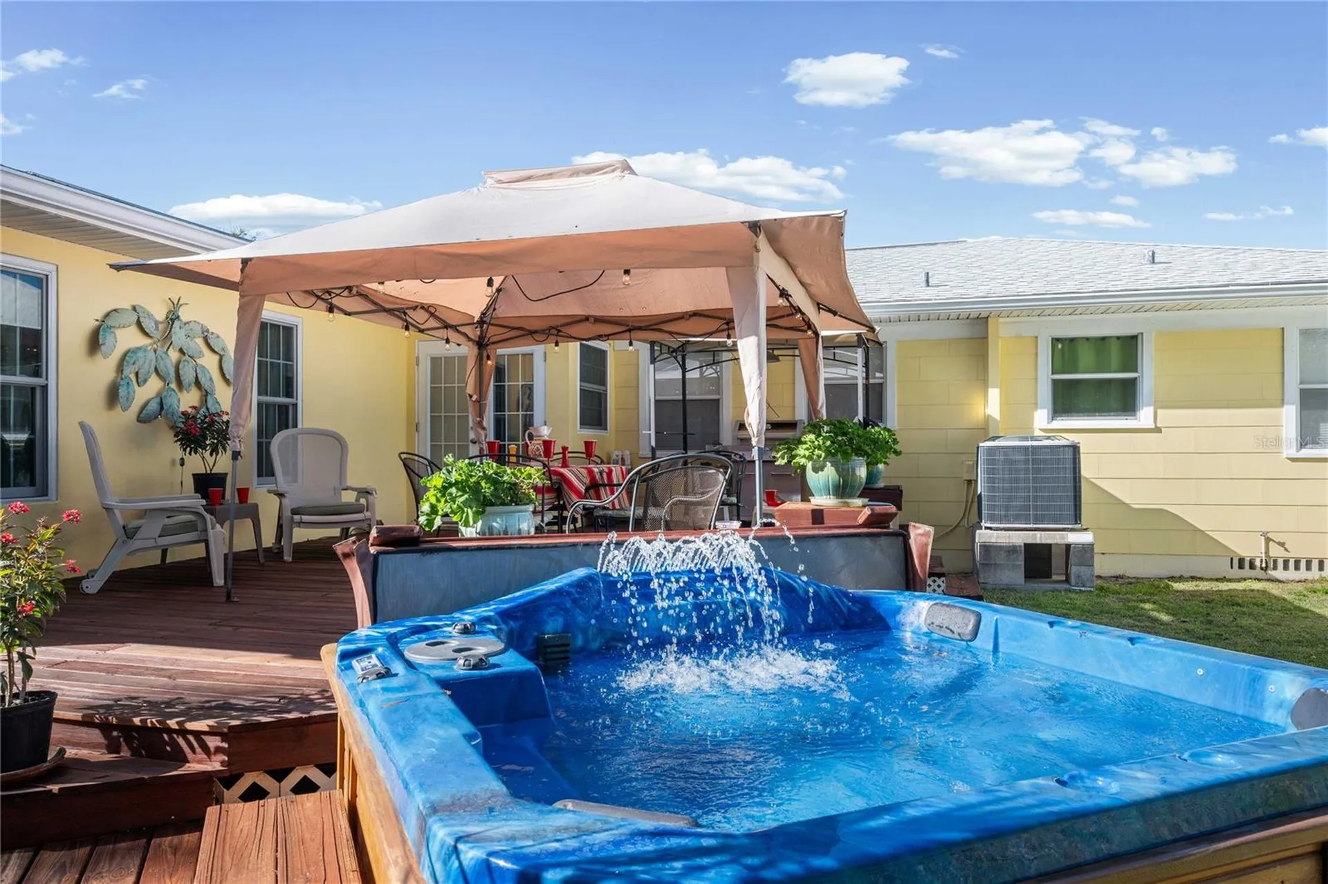1109 Commodore Street Clearwater FL 33755
