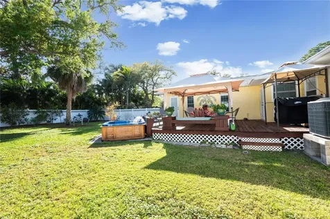 1109 Commodore Street Clearwater FL 33755