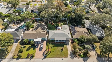 1109 Commodore Street Clearwater FL 33755