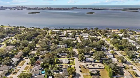 1109 Commodore Street Clearwater FL 33755