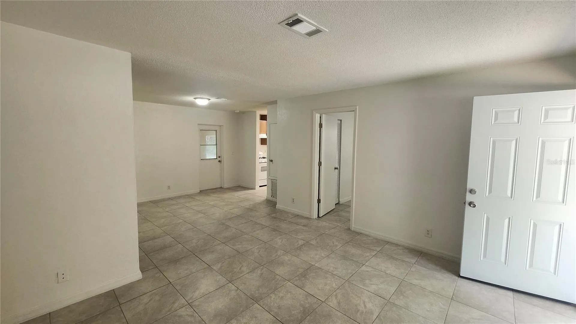 1079 N Gertrude Court Daytona Beach FL 32117