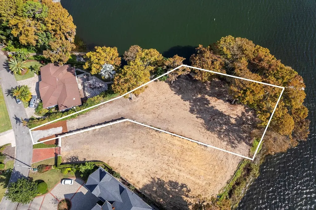 127 Whitecaps Circle Maitland FL 32751