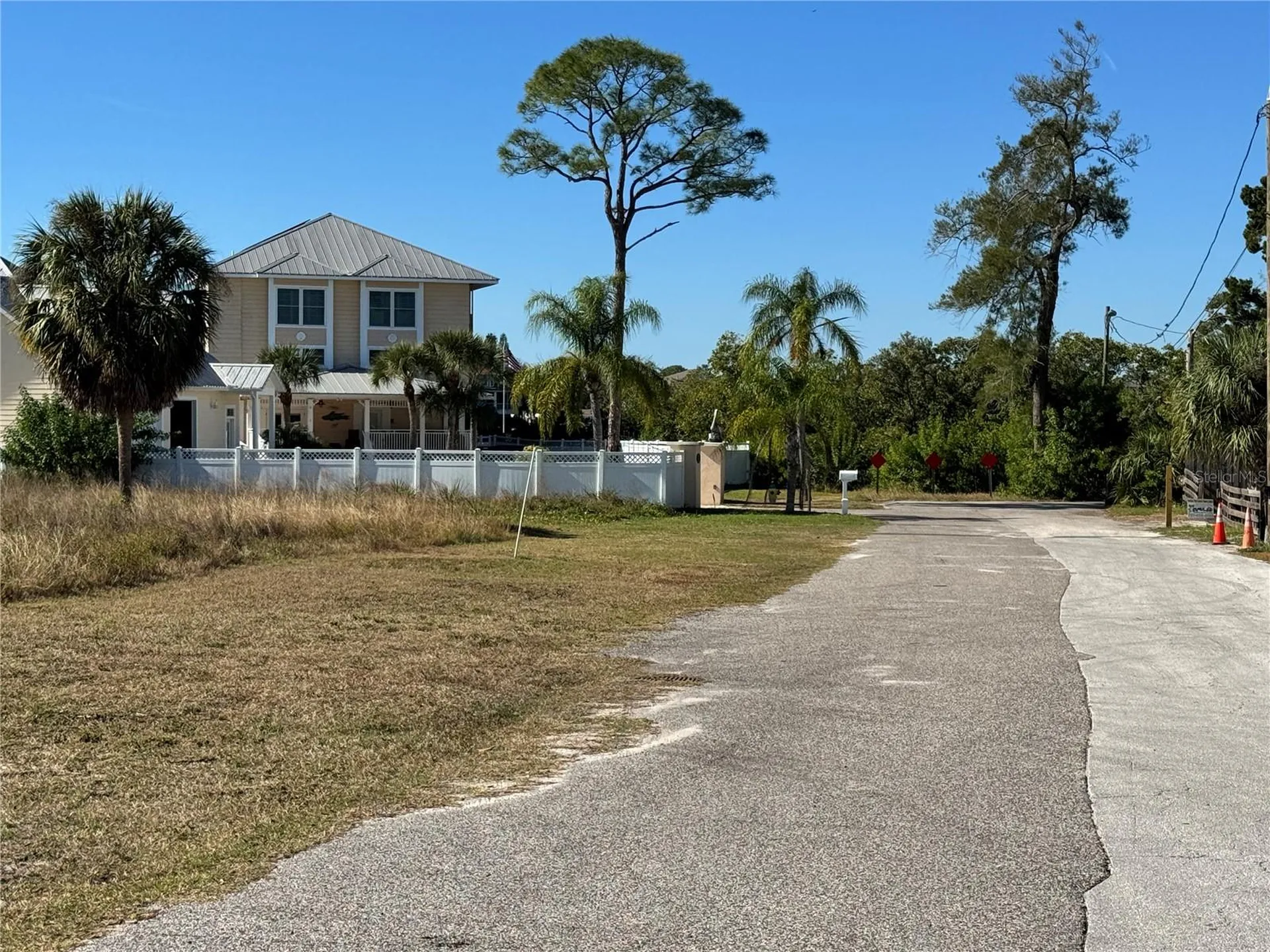 523 Doric Court Tarpon Springs FL 34689