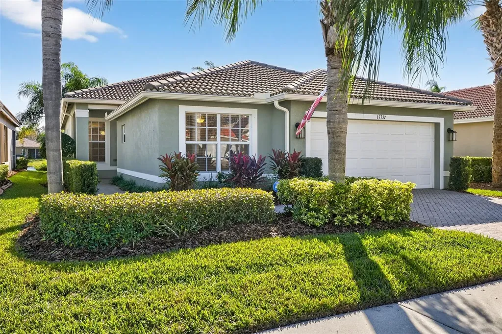 15737 Crystal Waters Drive Wimauma FL 33598