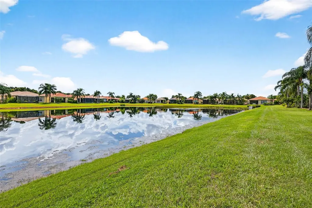 15737 Crystal Waters Drive Wimauma FL 33598