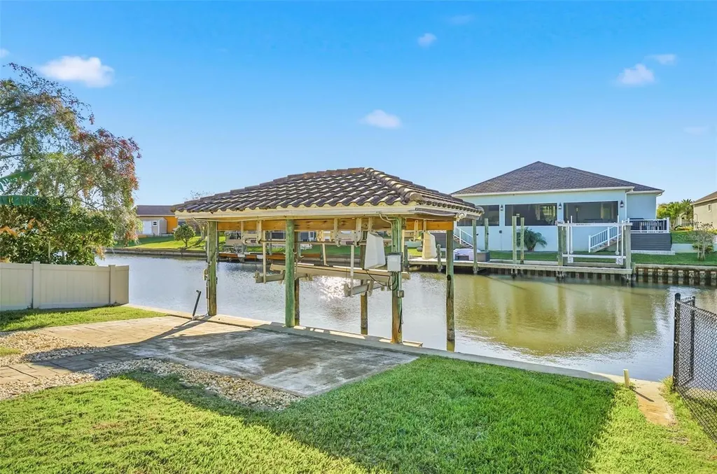 2 Cher Court Palm Coast FL 32137