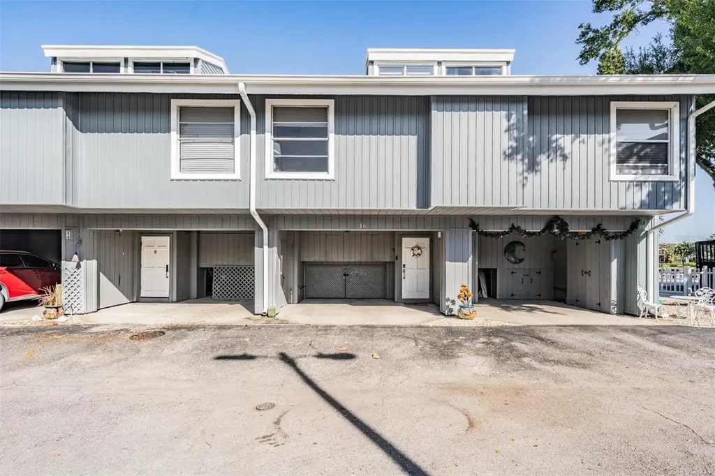 200 Meres Boulevard Tarpon Springs FL 34689