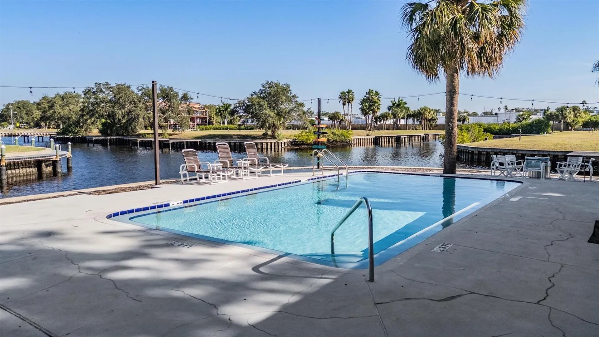 200 Meres Boulevard Tarpon Springs FL 34689