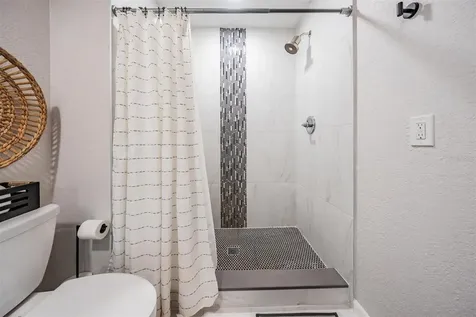 200 Meres Boulevard Tarpon Springs FL 34689