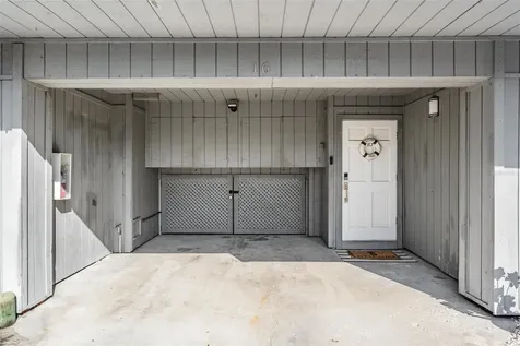 200 Meres Boulevard Tarpon Springs FL 34689