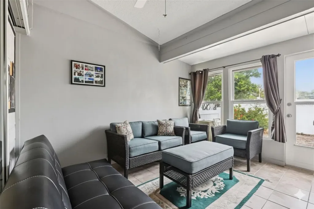 456 Thanington Close Palm Harbor FL 34683