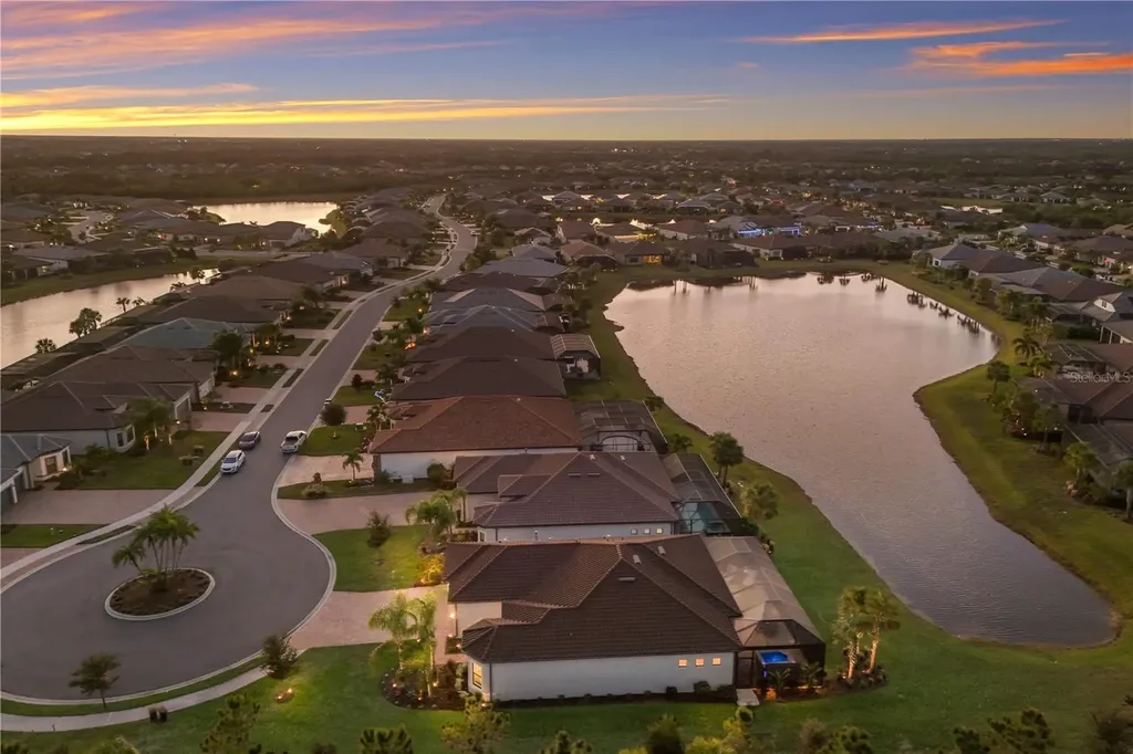 18025 Northwood Place Bradenton FL 34202