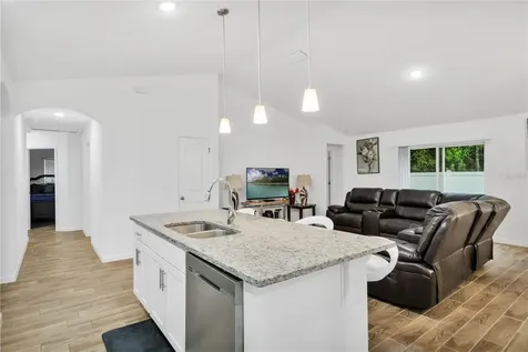 607 Bear Court Kissimmee FL 34759