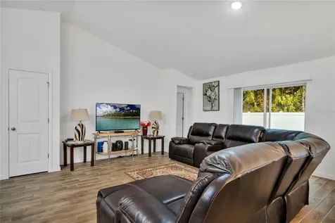607 Bear Court Kissimmee FL 34759