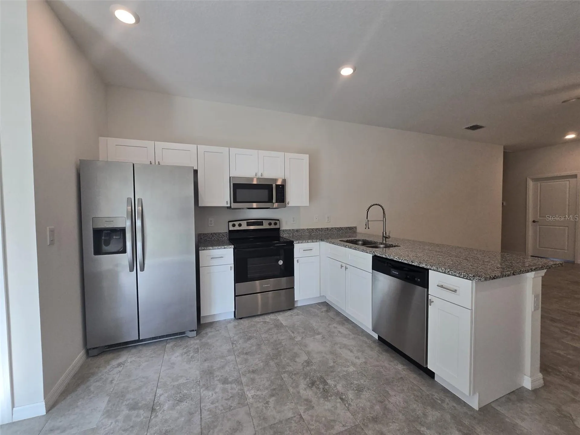 546 Imperial Place Kissimmee FL 34758