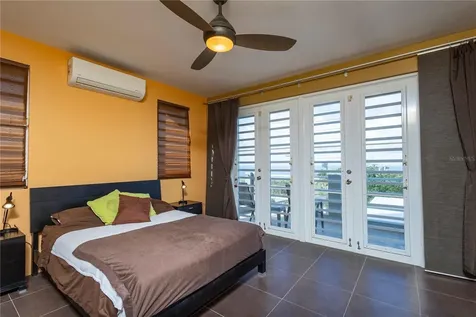 160 Calle Colina Vieques PR 00765