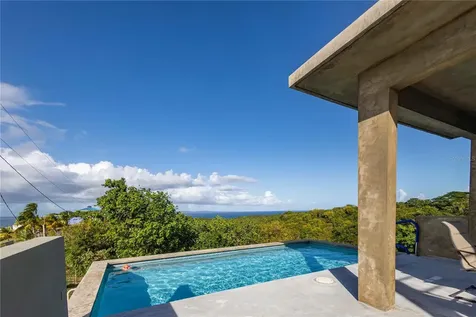 160 Calle Colina Vieques PR 00765