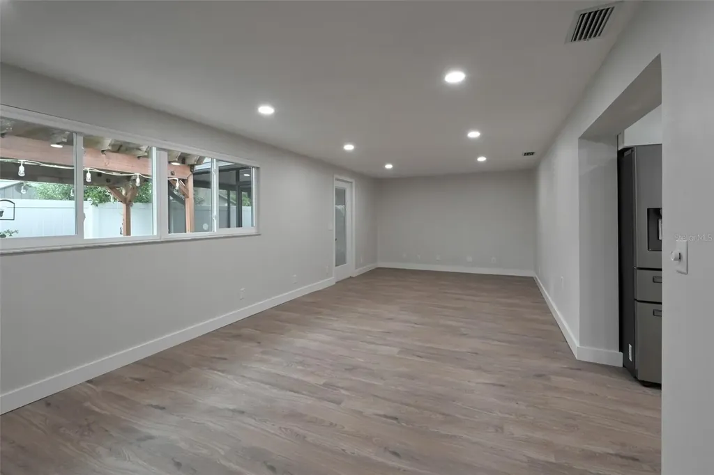 11987 106th Avenue Seminole FL 33778