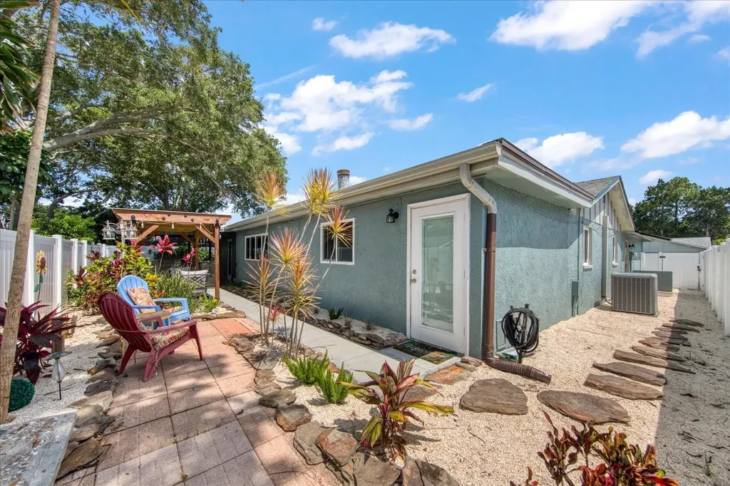11987 106th Avenue Seminole FL 33778