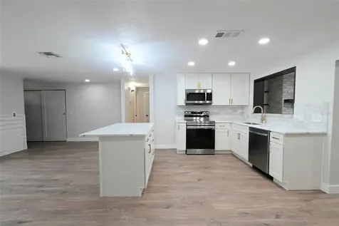 11987 106th Avenue Seminole FL 33778