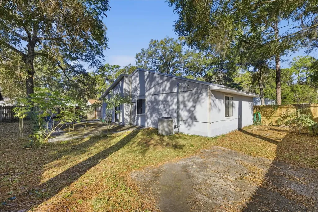 1939 SW 73rd Terrace Gainesville FL 32607