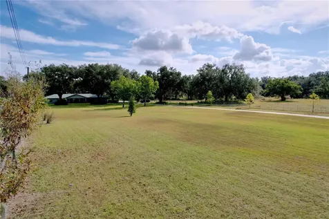 9471 Mcintosh Road Dover FL 33527