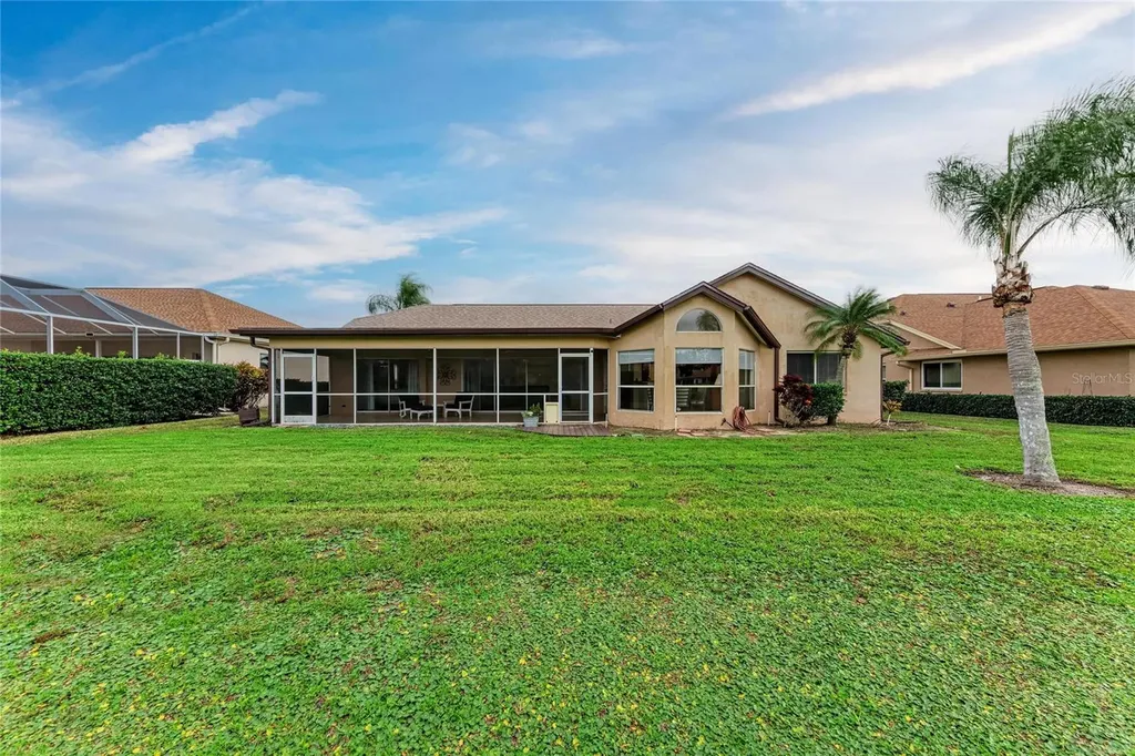 4906 Peridia Boulevard E Bradenton FL 34203