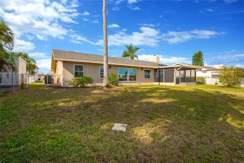 9840 San Sebastian Way Port Richey FL 34668