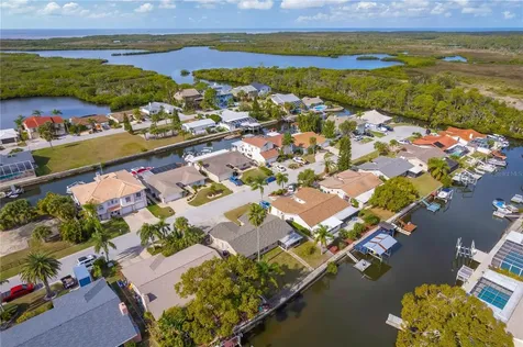 9840 San Sebastian Way Port Richey FL 34668