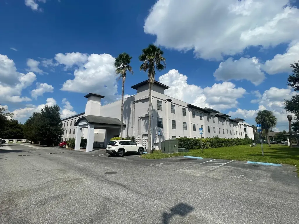 2323 Mccoy Road Orlando FL 32809