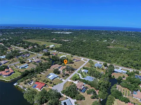 1061 Owl Drive Englewood FL 34223