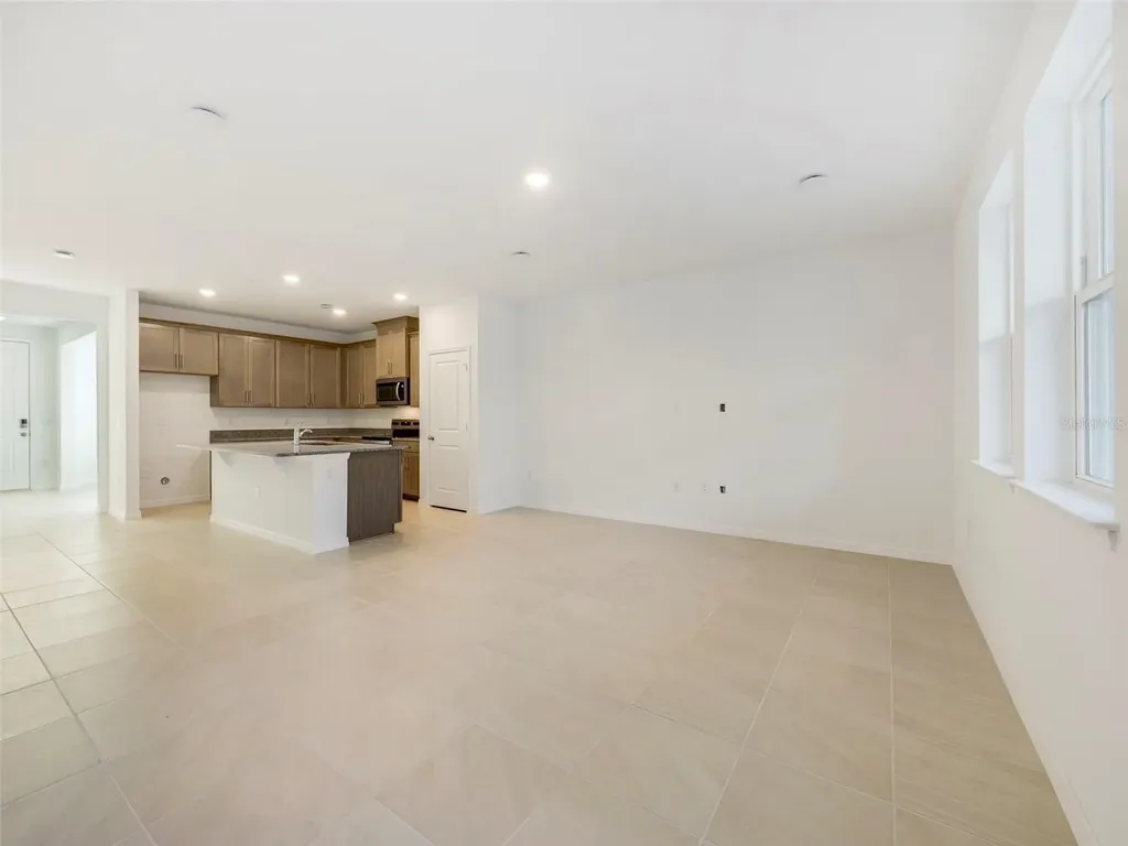 671 Clark Street Oviedo FL 32765