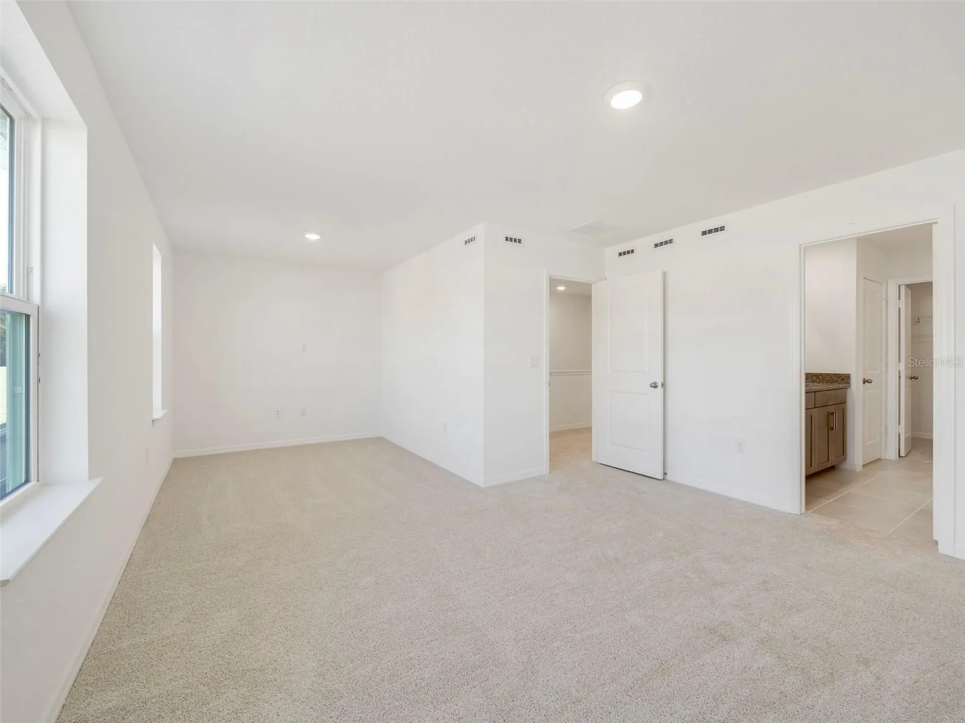 671 Clark Street Oviedo FL 32765