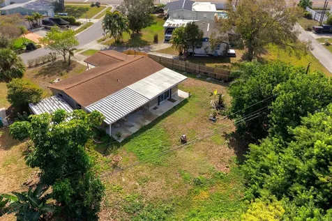 5432 63rd Way N St Petersburg FL 33709