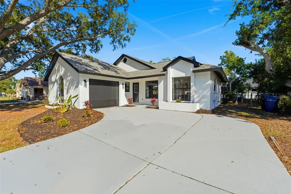 5737 Deer Hollow Lane W Sarasota FL 34232