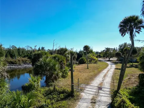 733 Crestwood Road Englewood FL 34223