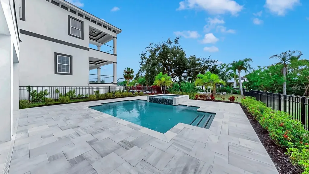 536 Estuary Shore Lane Apollo Beach FL 33572