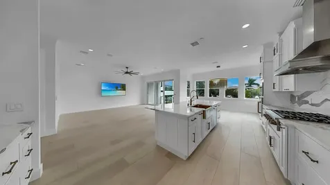 536 Estuary Shore Lane Apollo Beach FL 33572